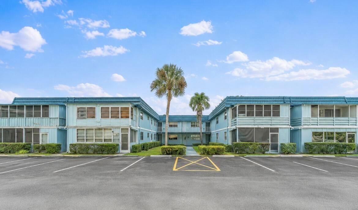 260 BRITTANY F, Delray Beach FL 33446 photo 4
