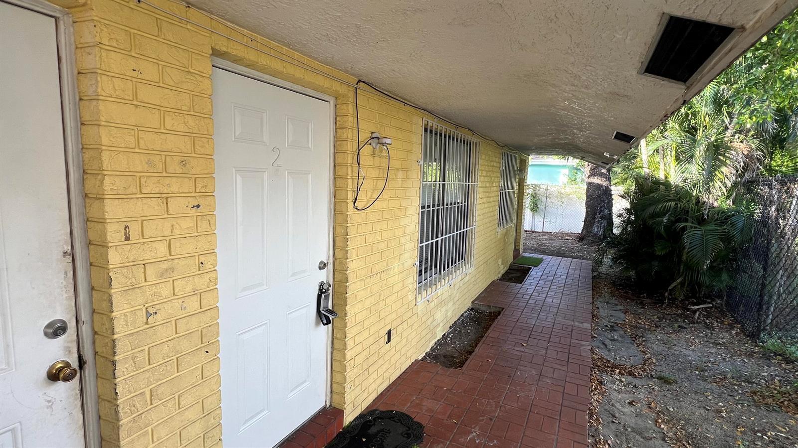 2421 NW 8th Place Unit 2, Fort Lauderdale FL 33311 photo 3