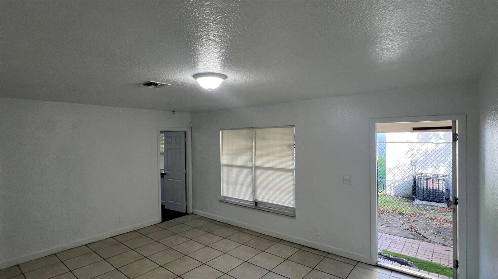 2421 NW 8th Place Unit 2, Fort Lauderdale FL 33311 photo 5