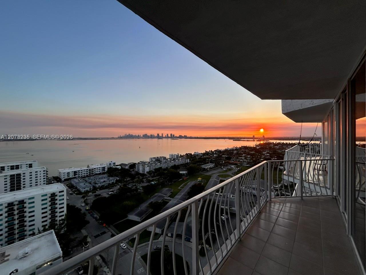 7601 E Treasure Dr, North Bay Village FL 33141 photo 4