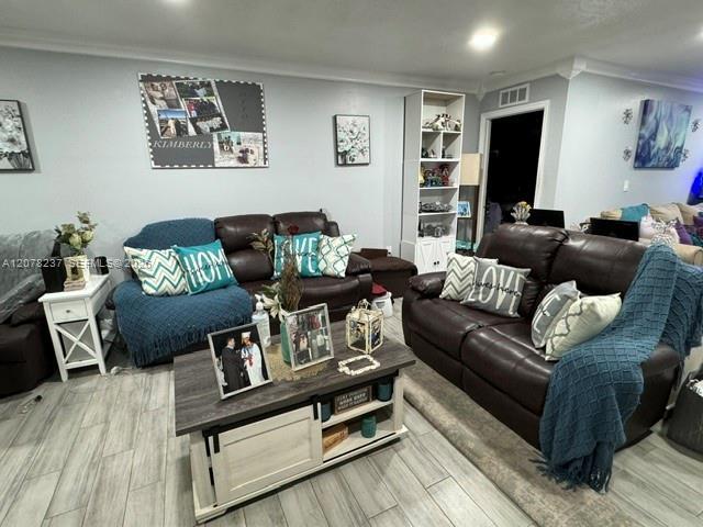 2766 NW 168th Ter, Miami Gardens FL 33056 photo 4