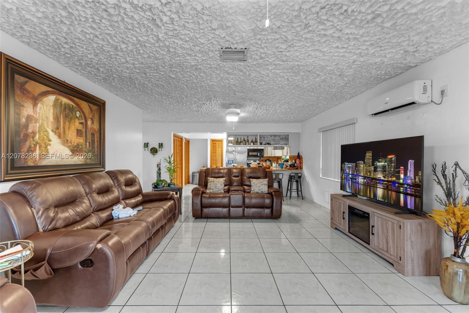 325 SW 122nd Ave, Miami FL 33184 photo 4