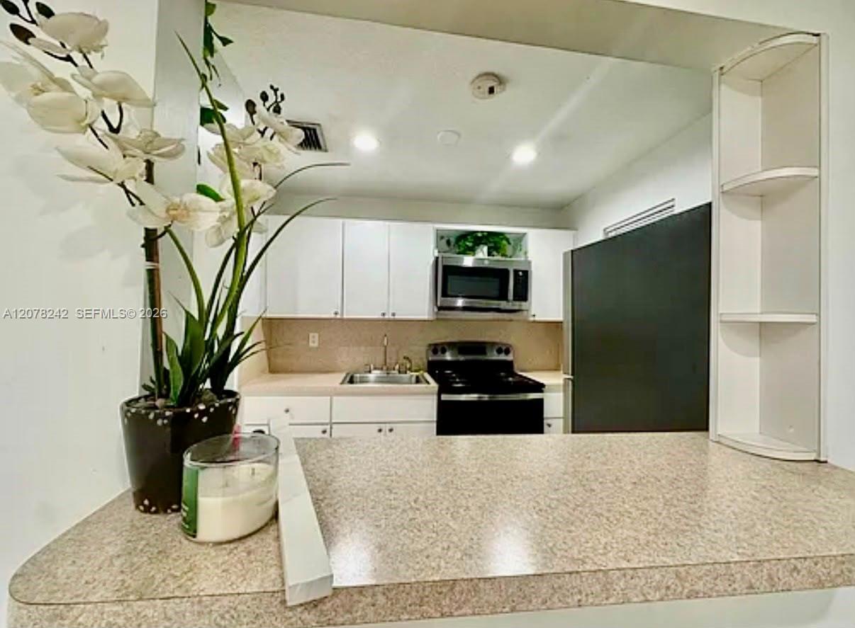 201 SW 19th Ave # 3, Miami FL 33135 photo 2