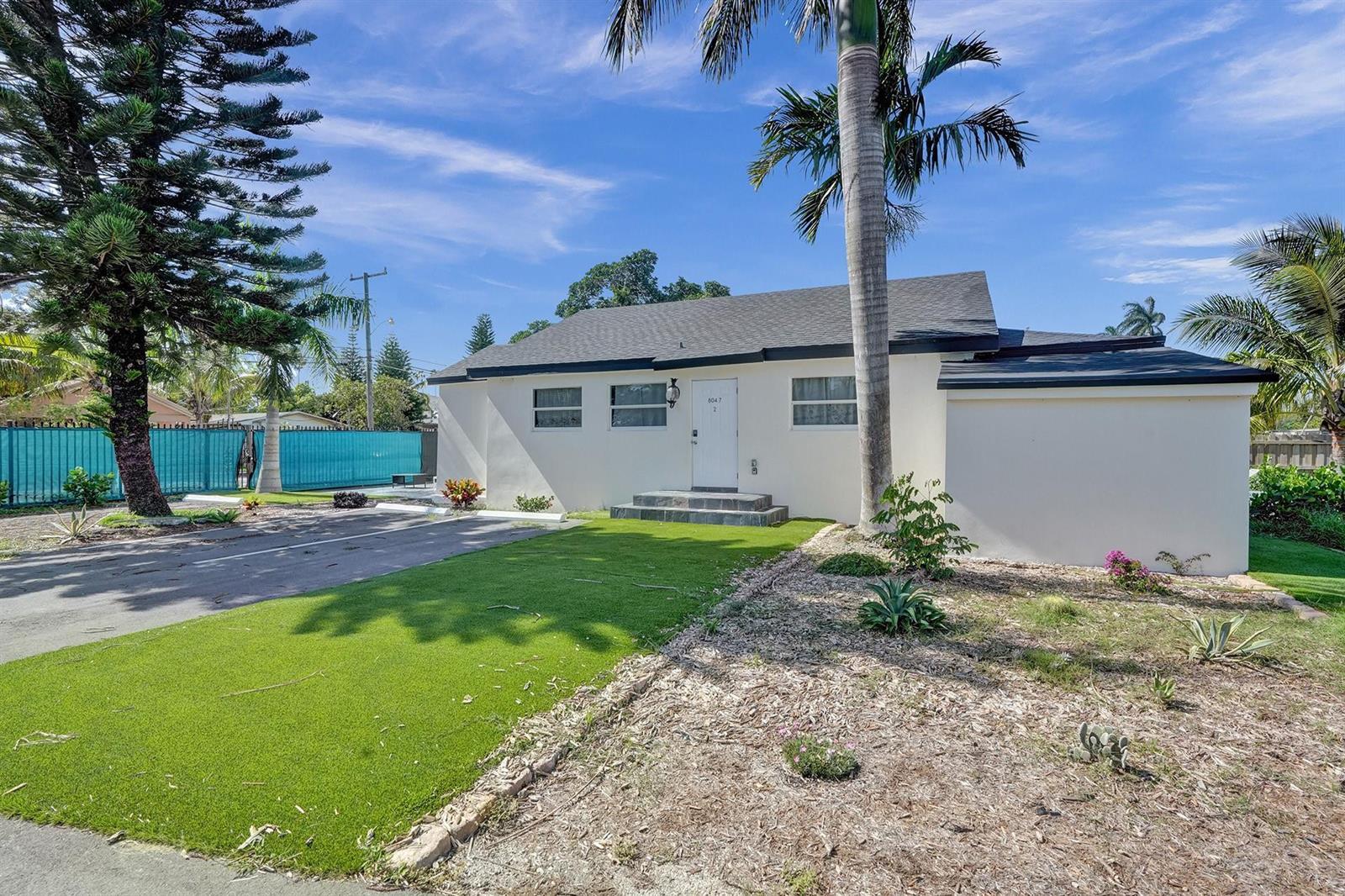 8047 NW 1st Place, Miami FL 33150 photo 3