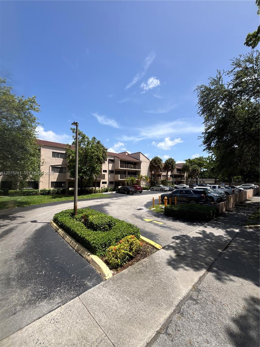 6305 Gage Pl # 309A, Miami Lakes FL 33014