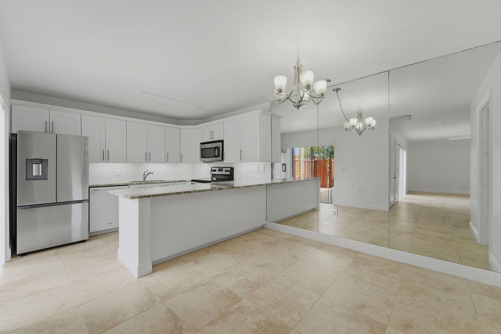 3900 SE County Line Road, Jupiter FL 33469 photo 3