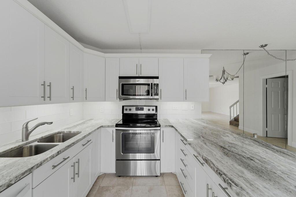 3900 SE County Line Road, Jupiter FL 33469 photo 5