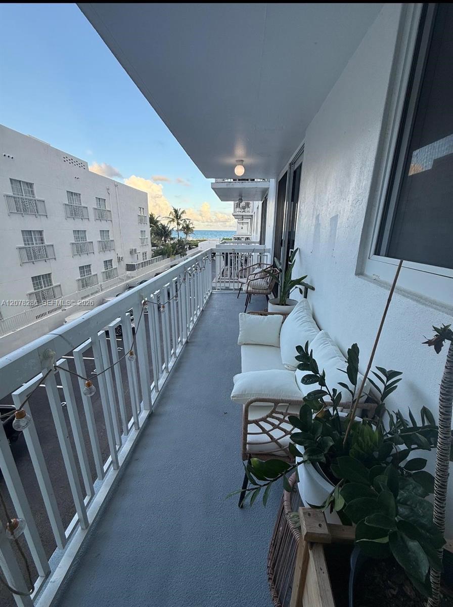 401 Ocean Dr # 325, Miami Beach FL 33139 photo 2