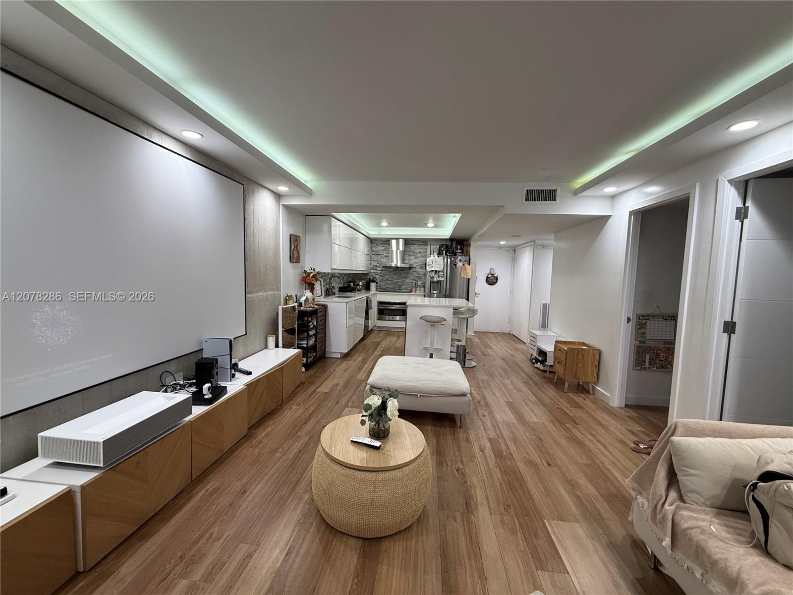 401 Ocean Dr # 325, Miami Beach FL 33139 photo 3