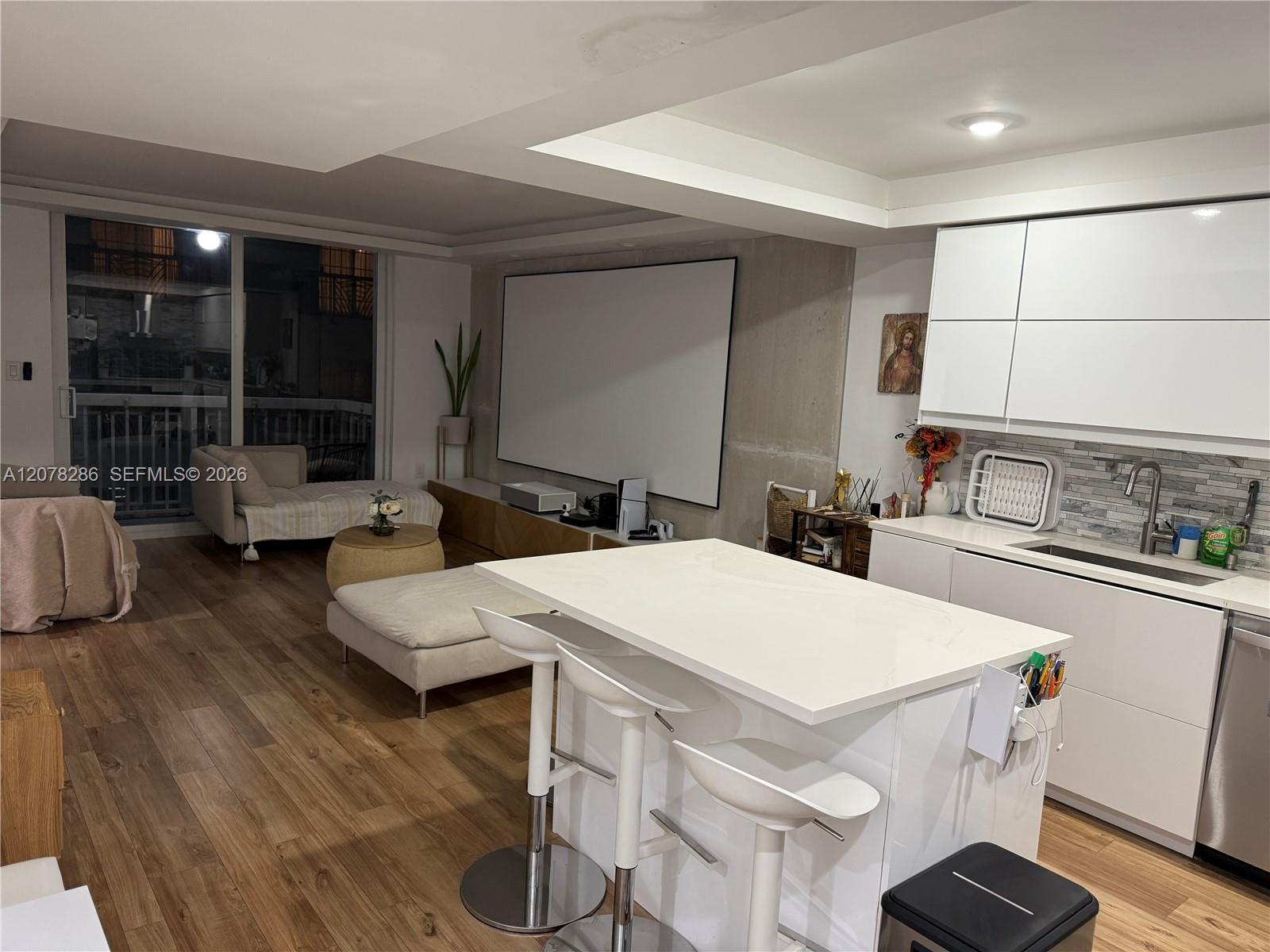 401 Ocean Dr # 325, Miami Beach FL 33139 photo 4