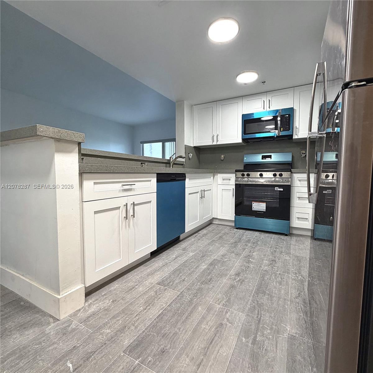 120 S Douglas Rd # 405, Coral Gables FL 33134 photo 2