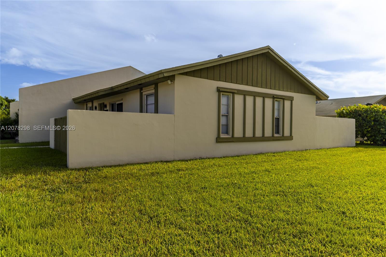 11900 SW 110th St Cir E, Miami FL 33186 photo 3