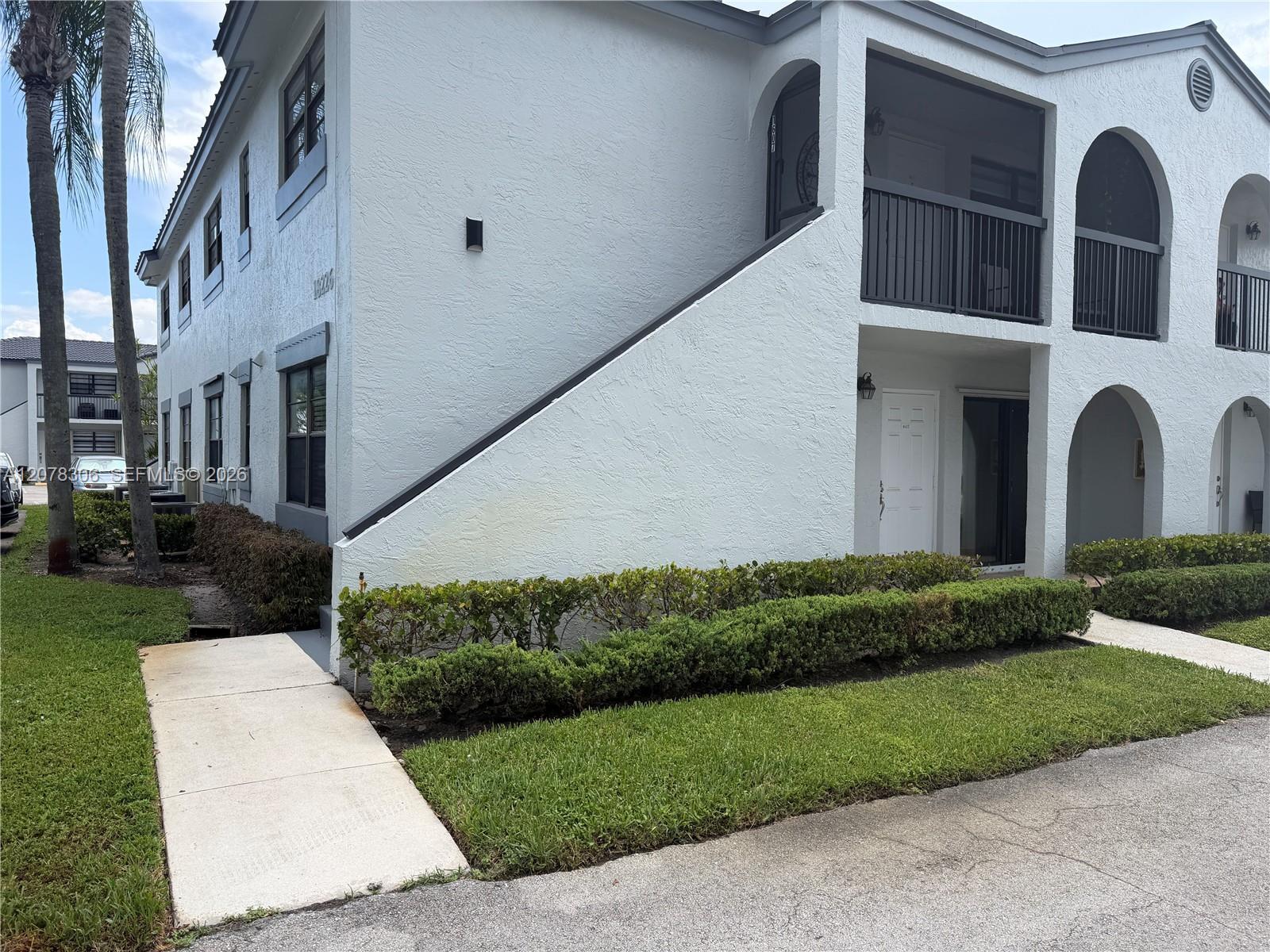 18226 S Mediterranean Blvd # 16, Hialeah FL 33015
