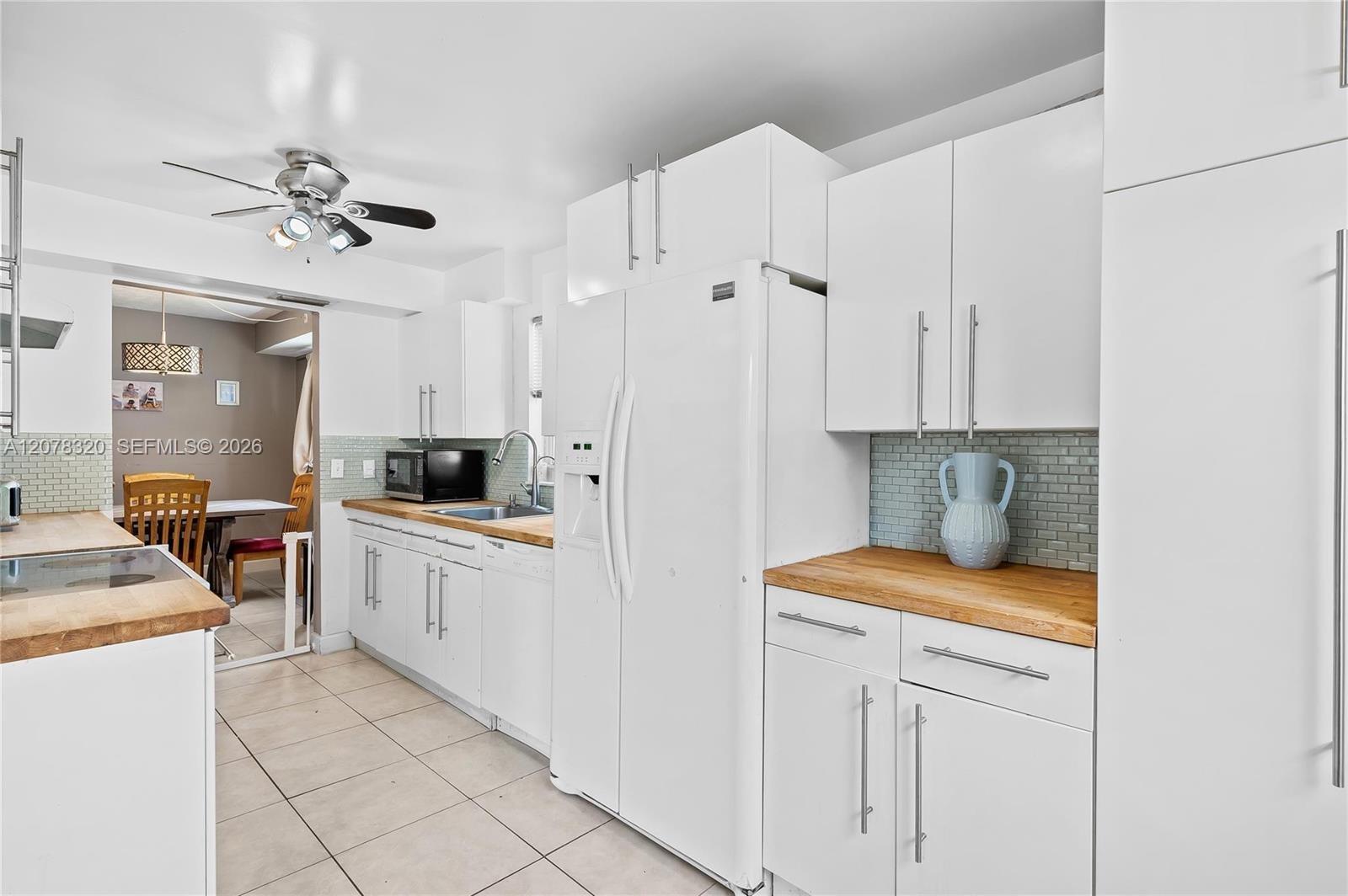8002 Lagos De Campo Blvd # 101, Tamarac FL 33321 photo 3