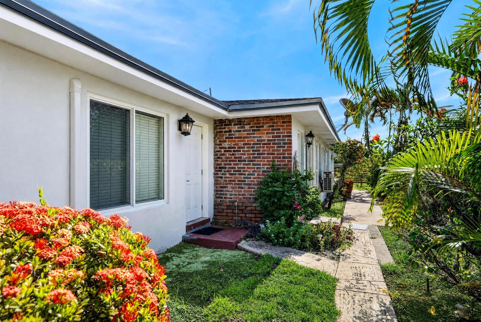 27 NW 14TH Avenue # A, Delray Beach FL 33444