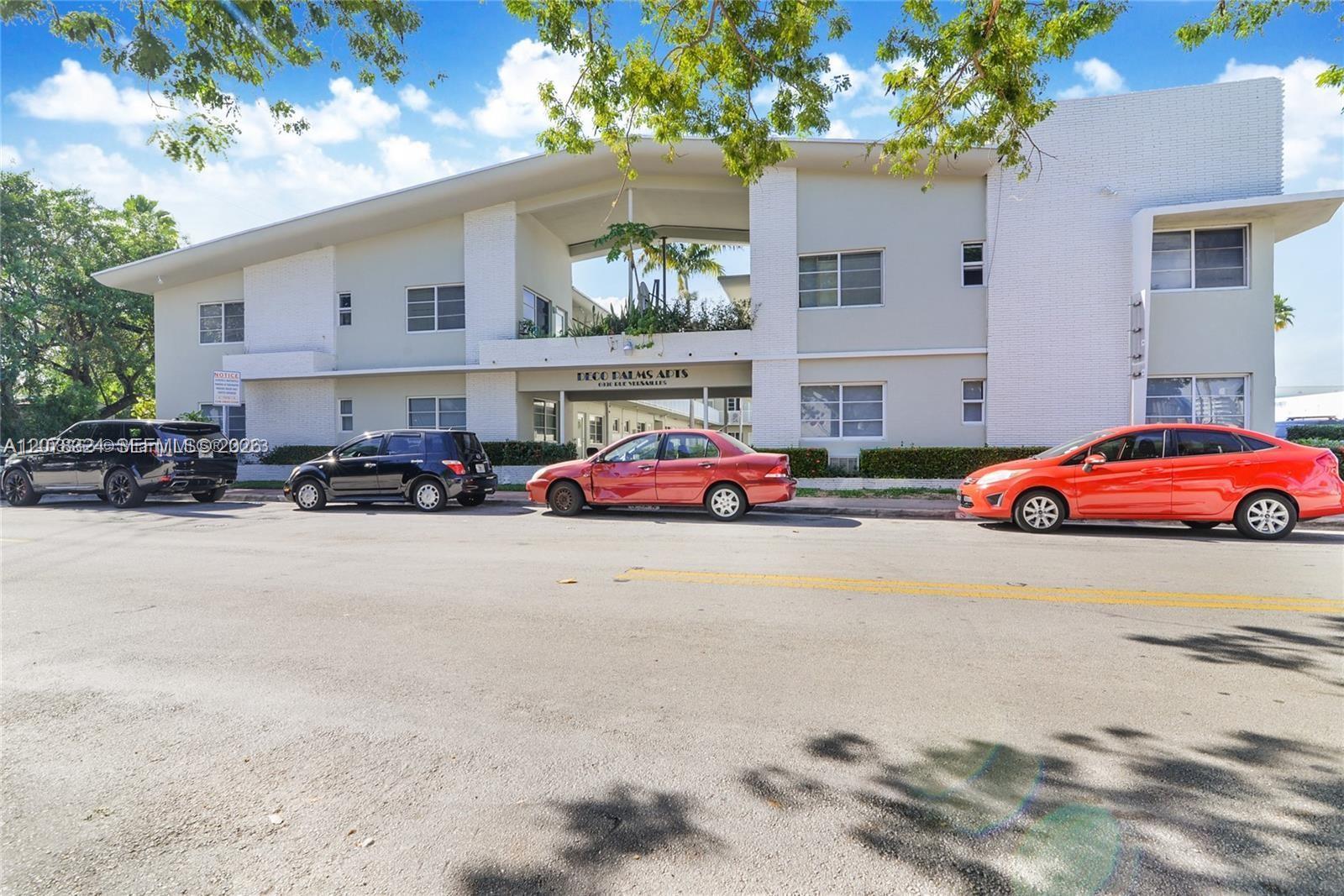 6930 Rue Versailles # 31, Miami Beach FL 33141