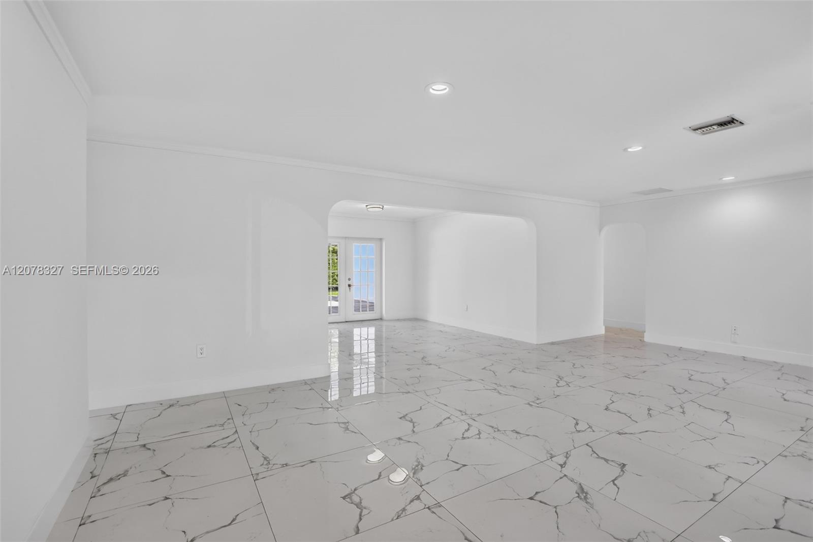 3661 N 52nd Ave, Hollywood FL 33021 photo 4