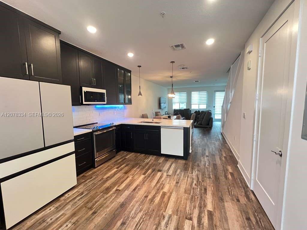 10229 NW 64th Ter # 101, Doral FL 33178 photo 2