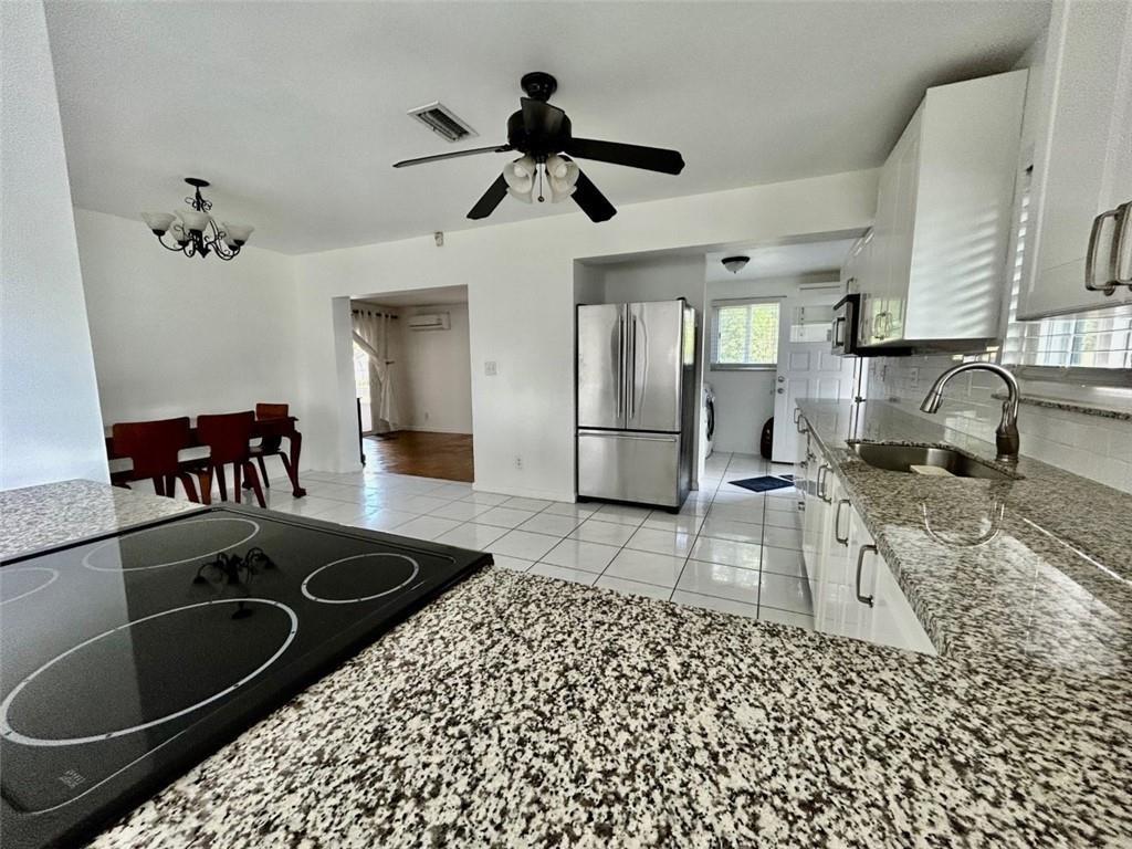 845 NW 10TH Avenue, Dania Beach FL 33004 photo 4