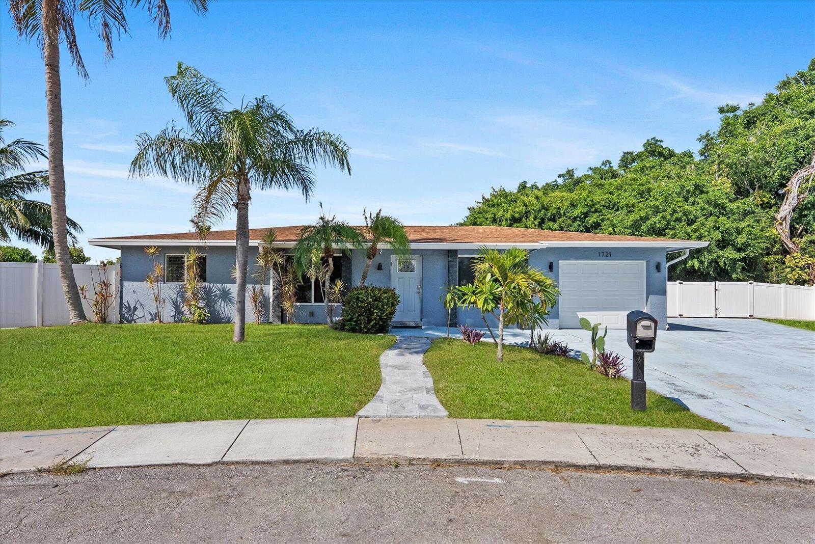 1721 SW 10TH Street, Boca Raton FL 33486