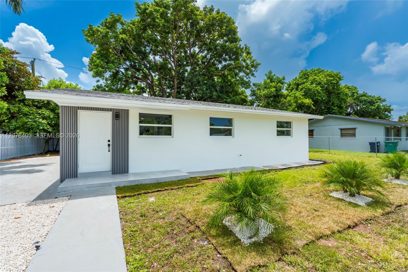 655 SW 6th Ter, Florida City FL 33034