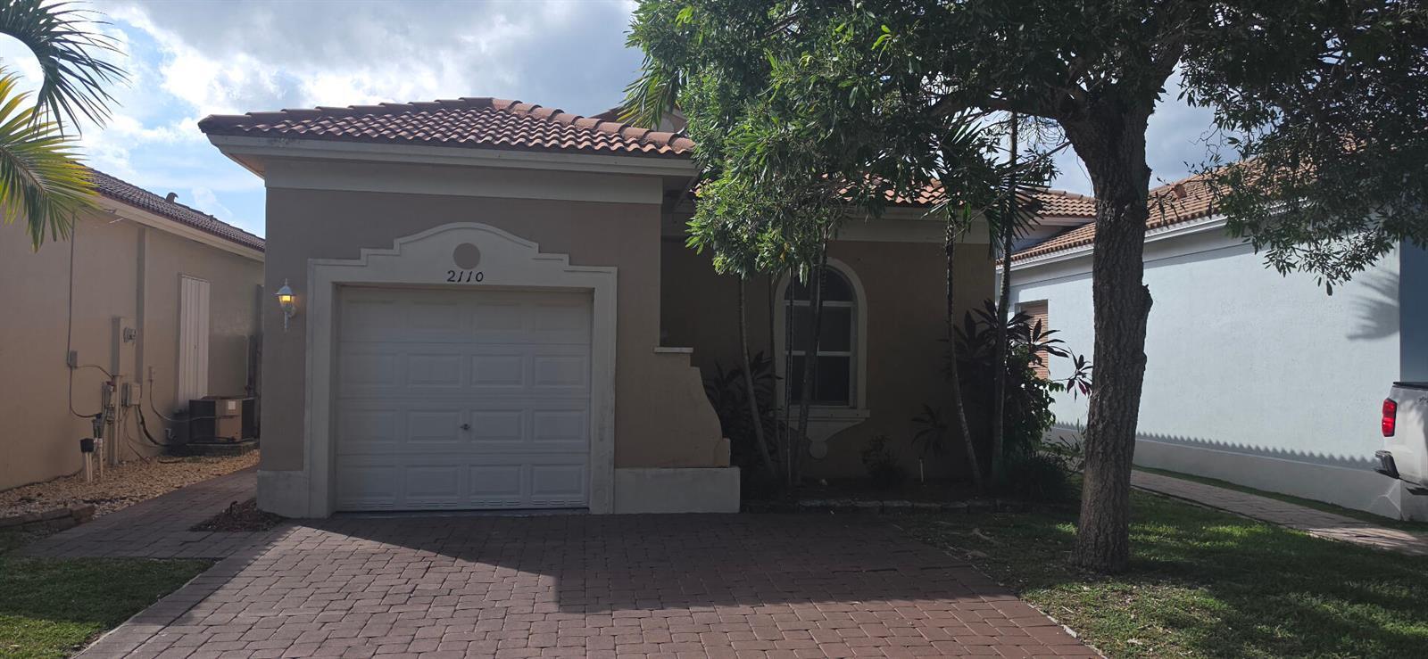 2110 NE 37TH Road, Homestead FL 33033