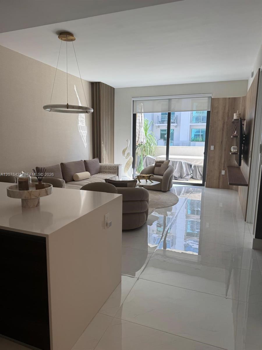 301 Altara Ave # 403, Coral Gables FL 33146