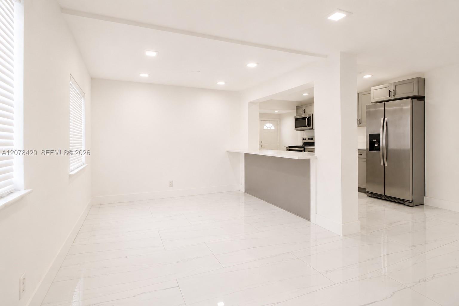 5225 NE 1st Ave, Fort Lauderdale FL 33334 photo 4