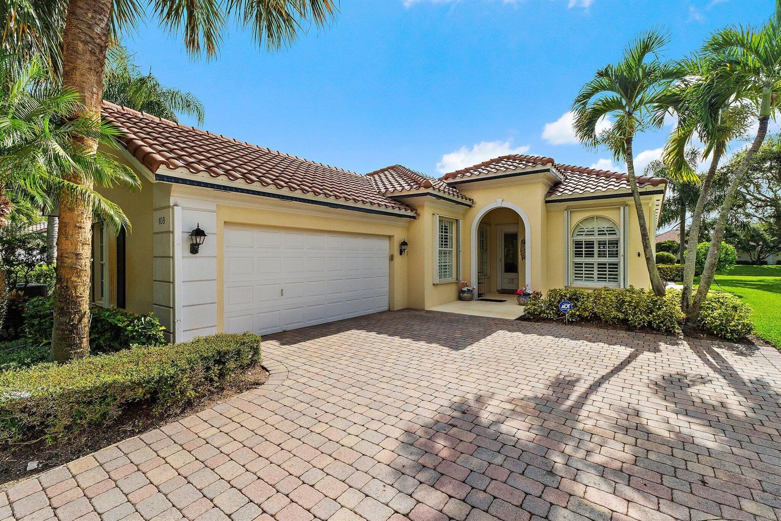 108 Euphrates Circle, Palm Beach Gardens FL 33410 photo 2