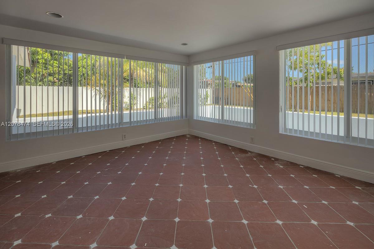 160 NW 199th St # 1, Miami Gardens FL 33169 photo 3