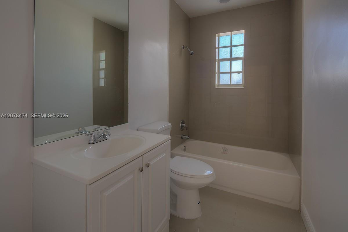 160 NW 199th St # 1, Miami Gardens FL 33169 photo 5