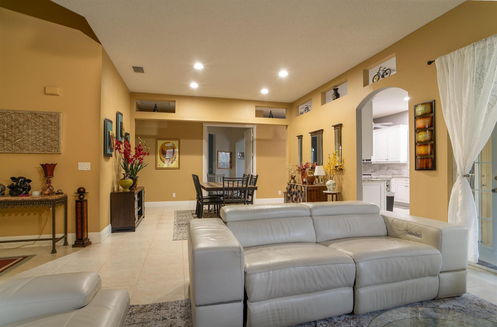 6605 JOG PALM Drive, Boynton Beach FL 33437 photo 4