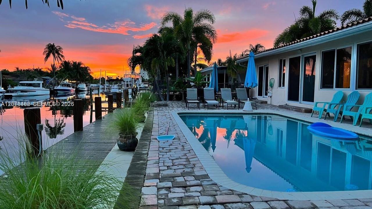 2424 SE 9th St # 2424, Pompano Beach FL 33062