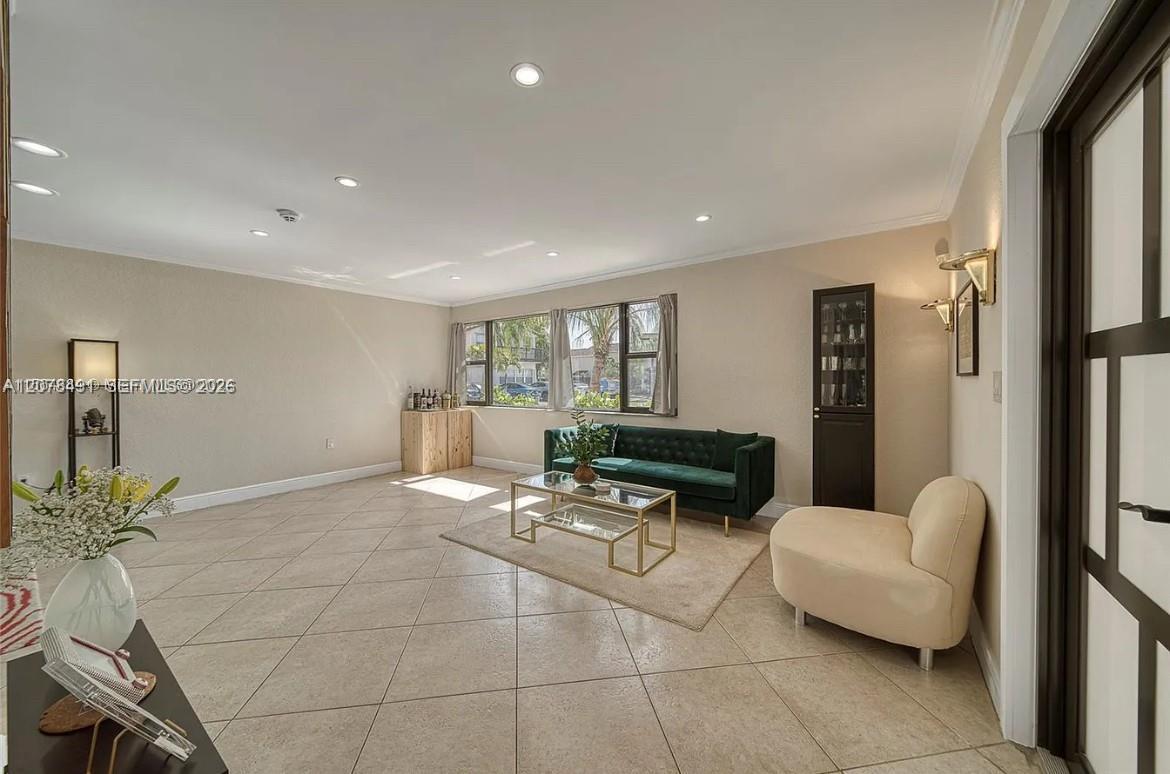 13267 SW 9th Ln, Miami FL 33184 photo 5