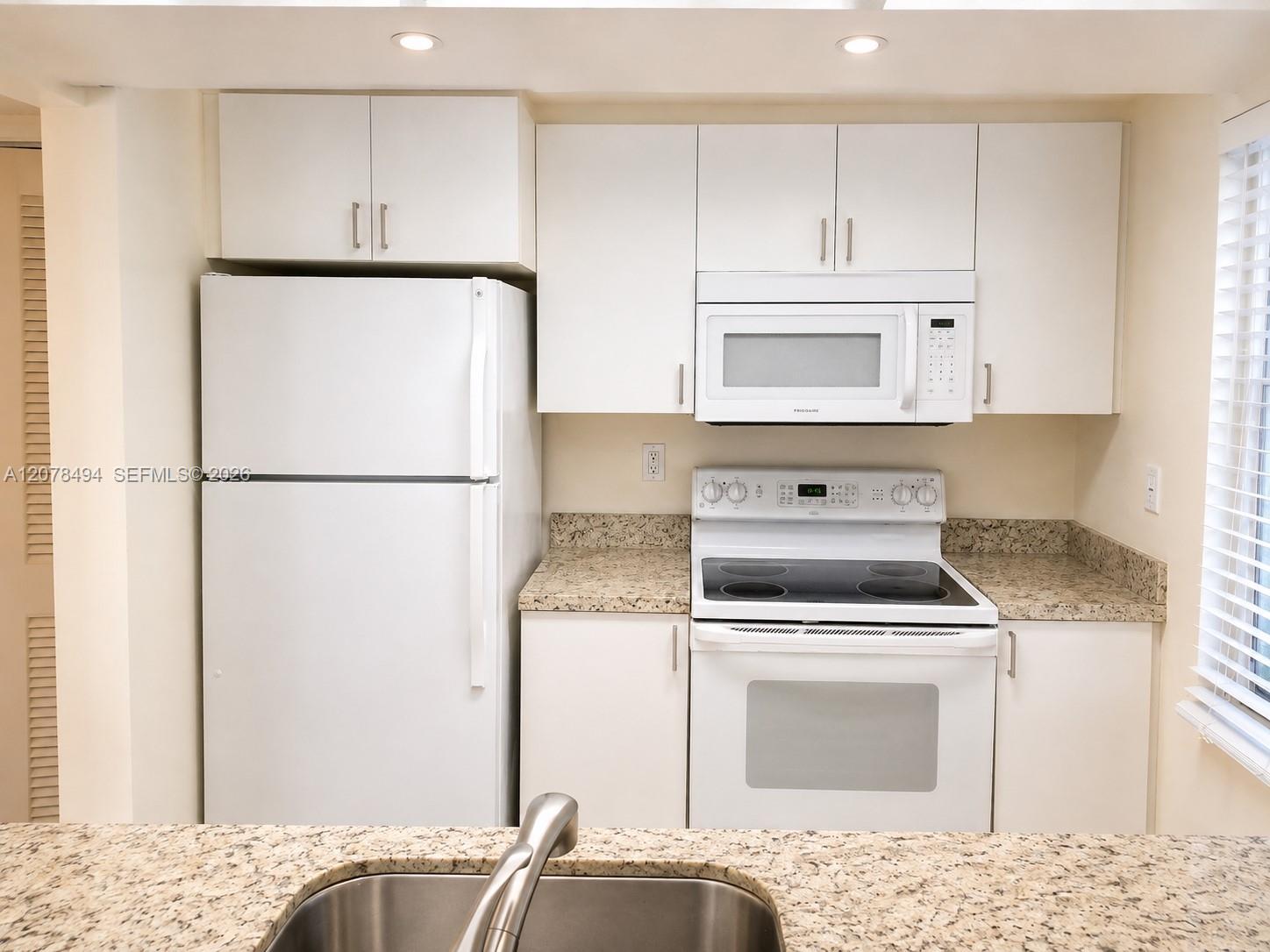 3396 Foxcroft Rd # 316, Miramar FL 33025 photo 4