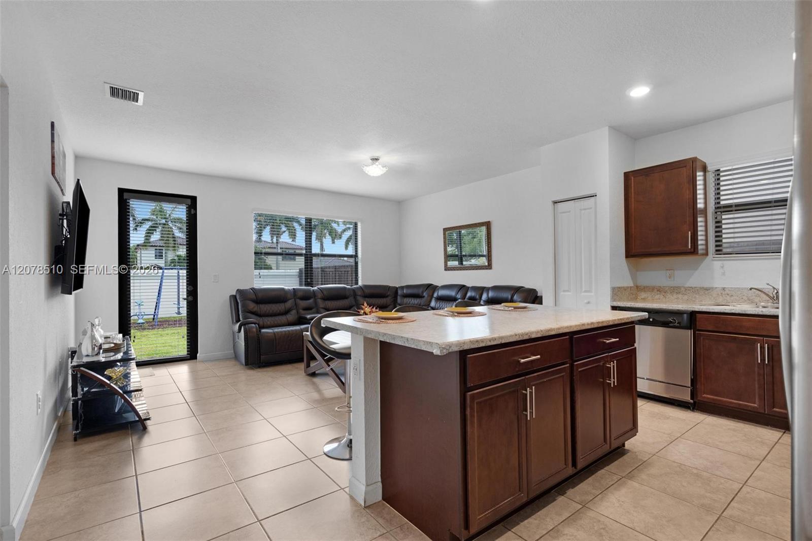 2475 SE 1st St, Homestead FL 33033 photo 4
