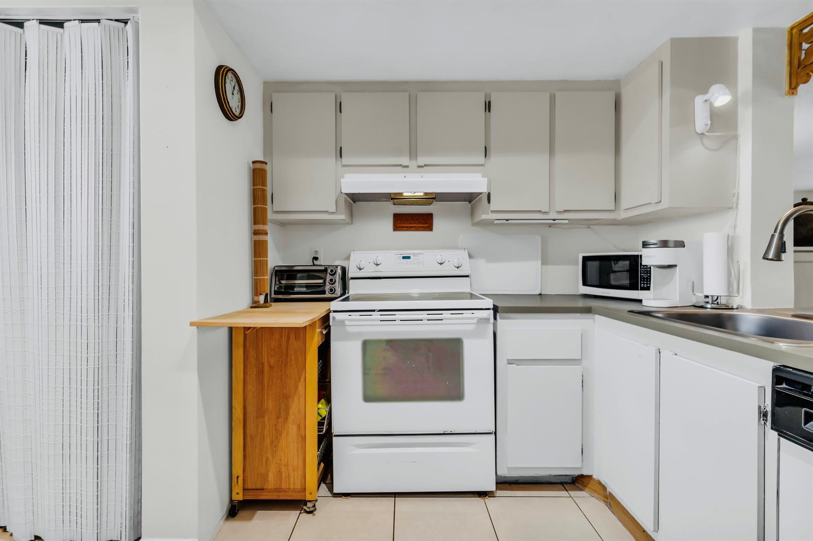 7608 NW 18th Street # 108, Margate FL 33063 photo 4
