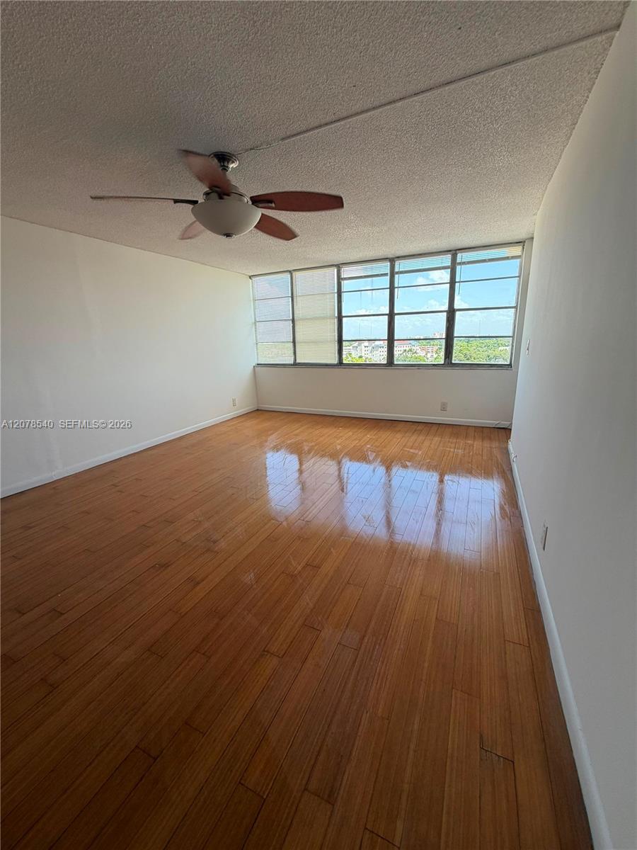 2025 NE 164th St # 1015, North Miami Beach FL 33162 photo 2