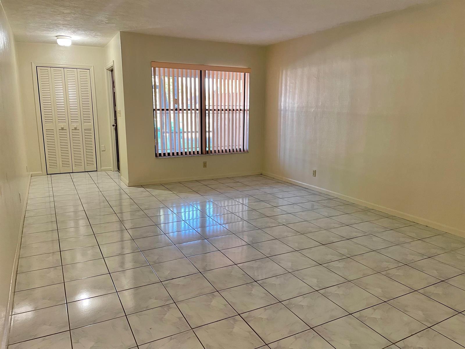7112 NW 78TH Avenue, Tamarac FL 33321 photo 3