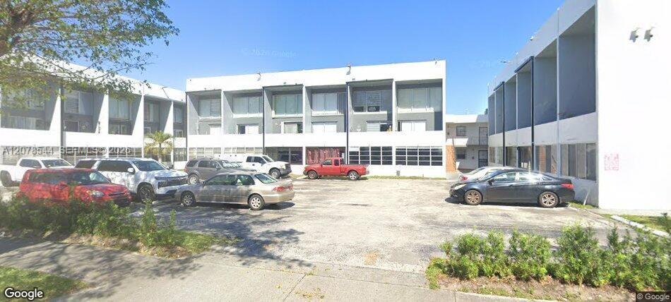 1305 W 46th St # 108, Hialeah FL 33012 photo 2