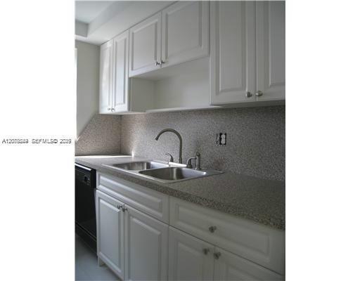 7370 SW 82nd St # E120, Miami FL 33143 photo 2