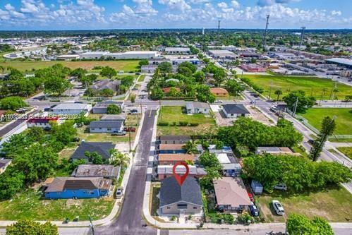 655 SW 5th St, Homestead FL 33030 photo 4
