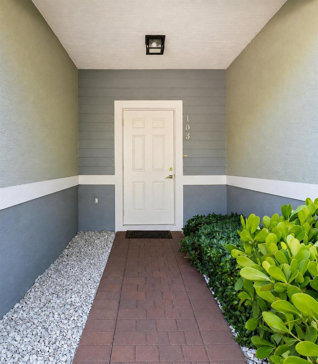 1030 CRYSTAL Way # 103, Delray Beach FL 33444 photo 2