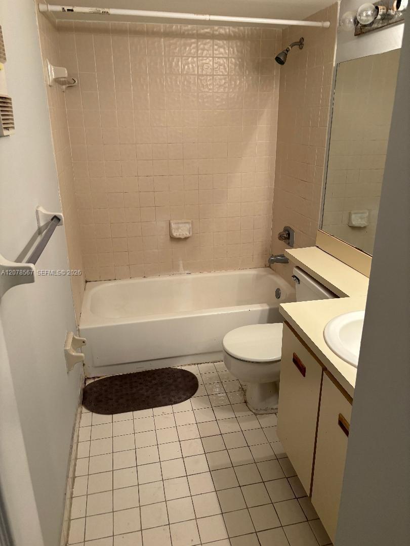 1157 NE 210th Ter # 1157, Miami FL 33179 photo 5
