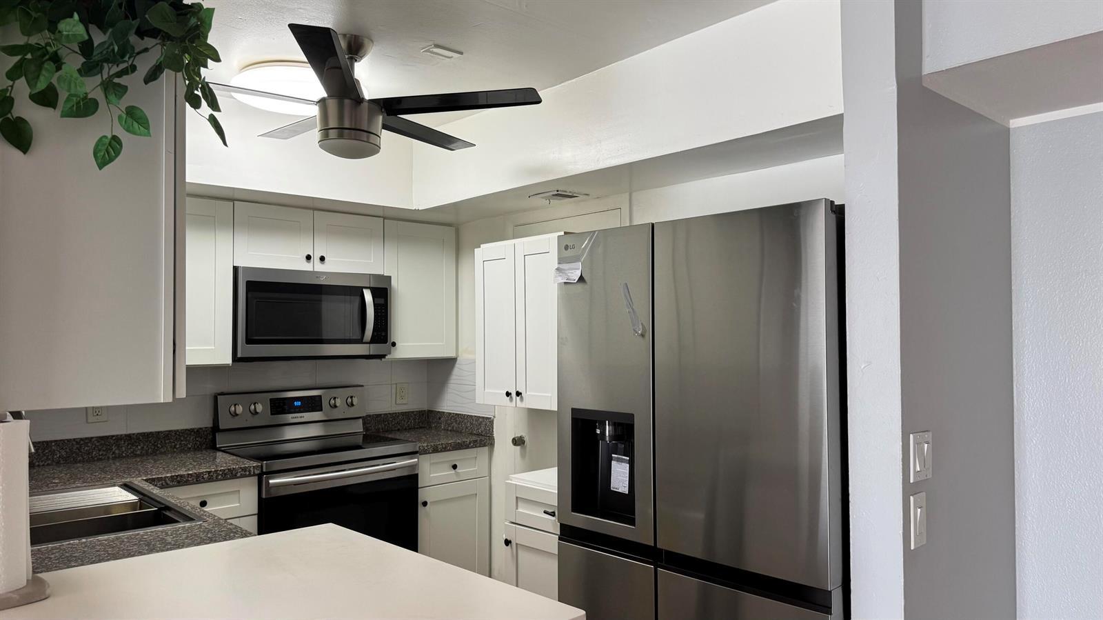 3701 JACKSON Street # 409, Hollywood FL 33021 photo 2