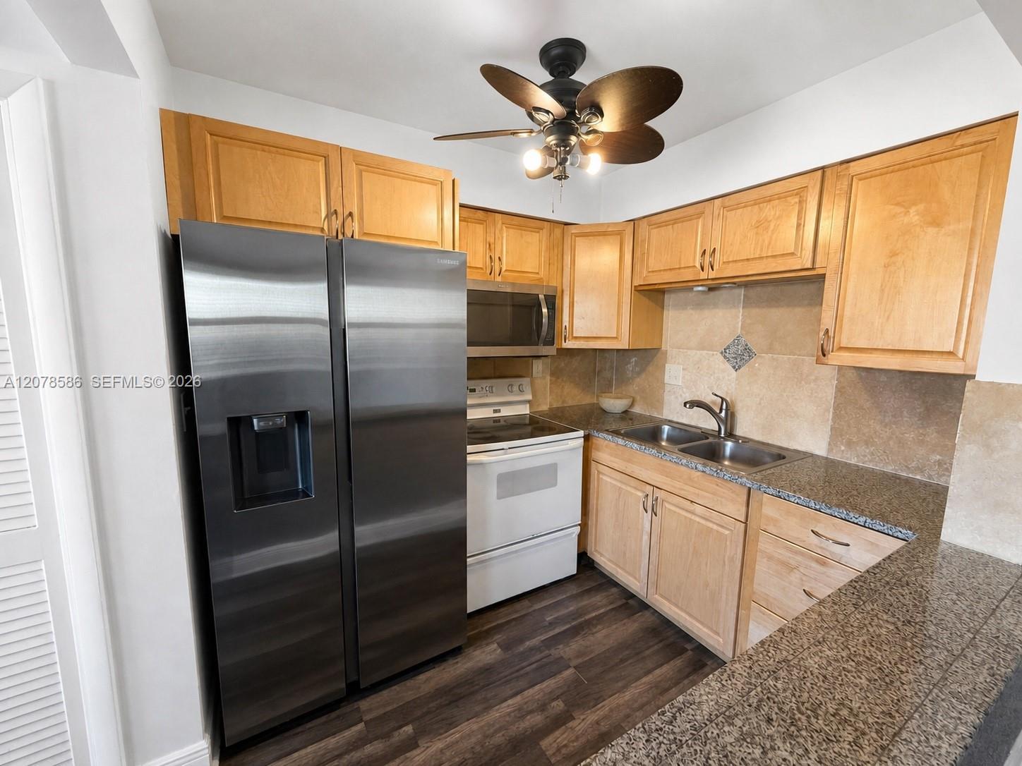 4050 NE 12th Ter # 1, Oakland Park FL 33334 photo 5