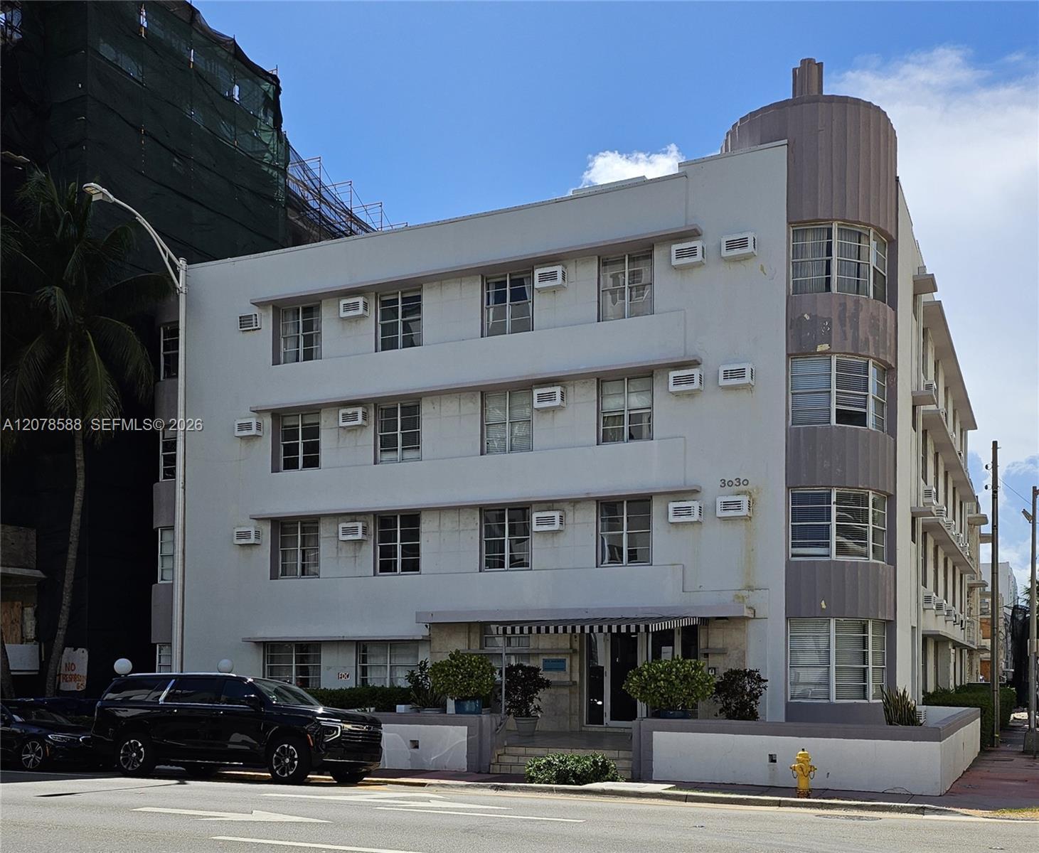 3030 Collins Ave # 4B, Miami Beach FL 33140 photo 2