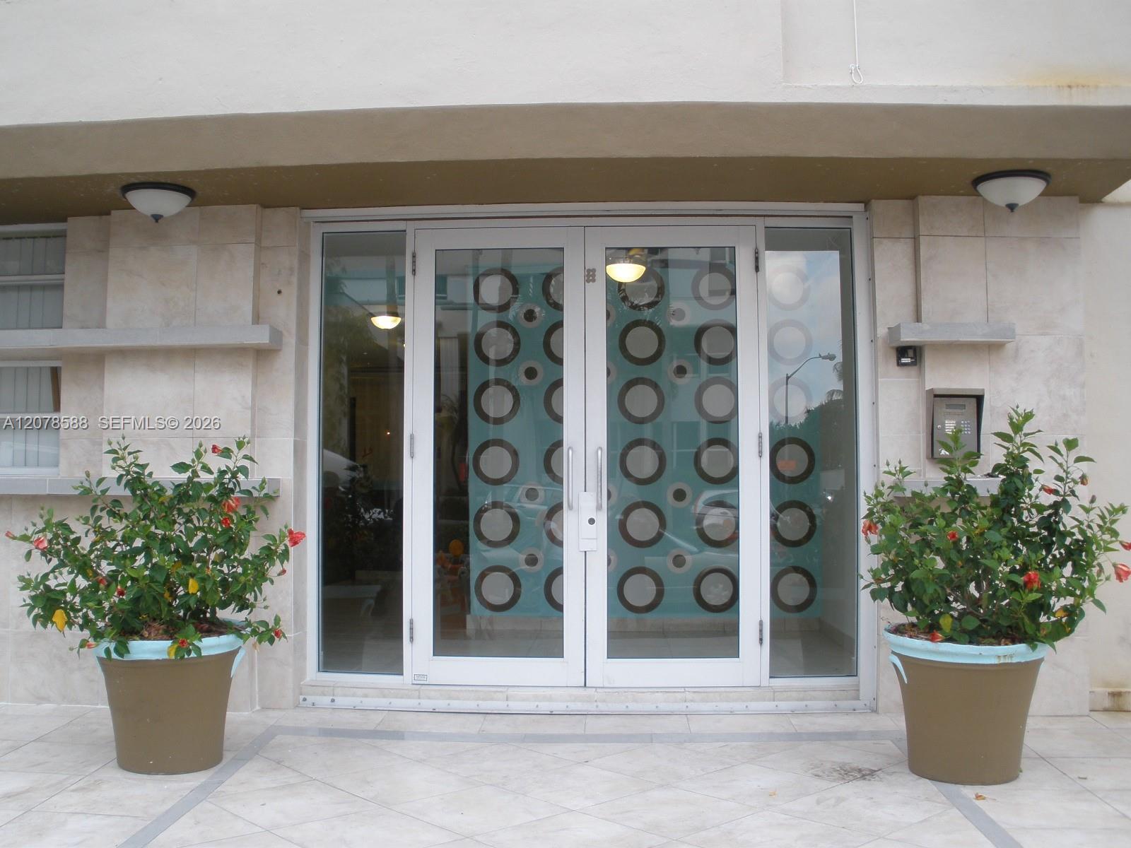 3030 Collins Ave # 4B, Miami Beach FL 33140 photo 3