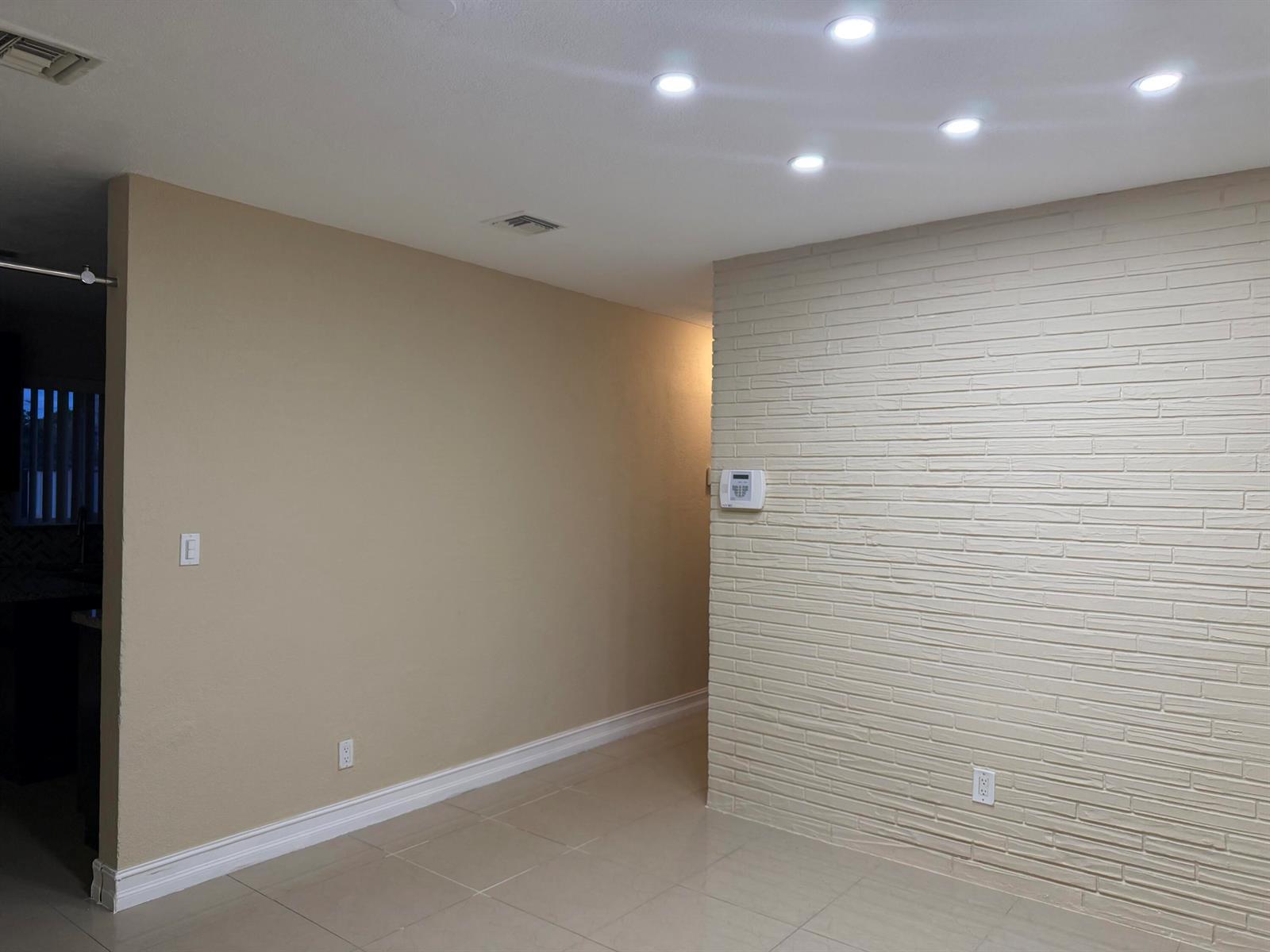 4011 SW 28TH Street, West Park FL 33023 photo 2