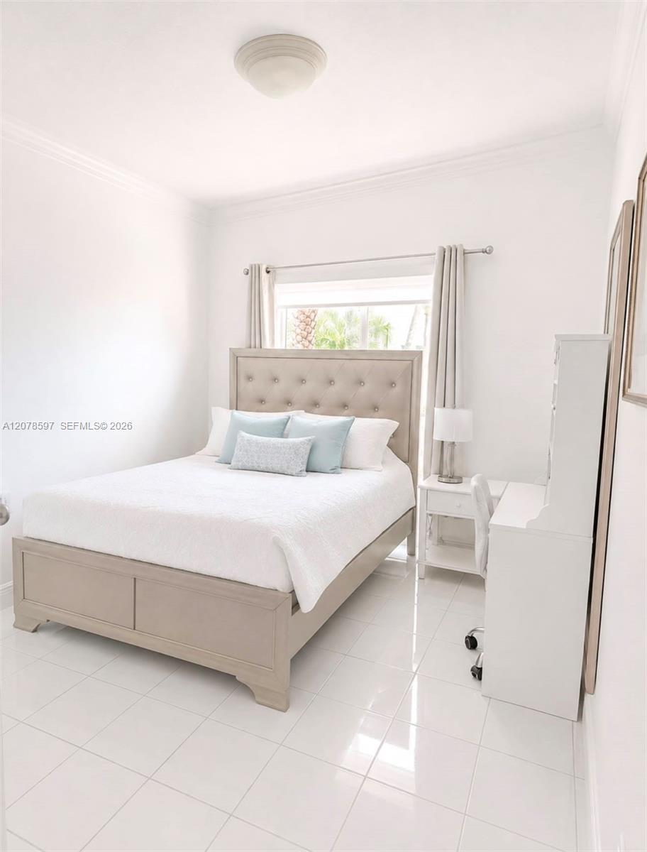 16529 SW 98th Ter, Miami FL 33196 photo 5